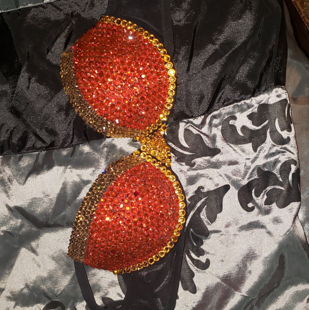Red and orange crystal bra 32b